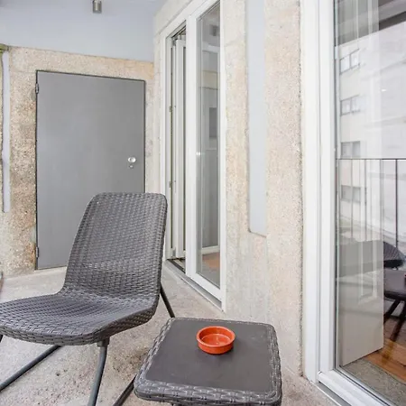 Liiiving In - Heart Of Mezzanine Daire Porto