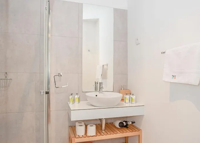 Liiiving In - Heart Of Mezzanine * 波尔图