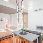 Liiiving In - Heart Of Mezzanine شقة *