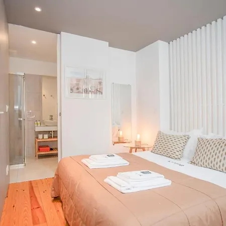 Liiiving In - Heart Of Mezzanine Appartement Porto