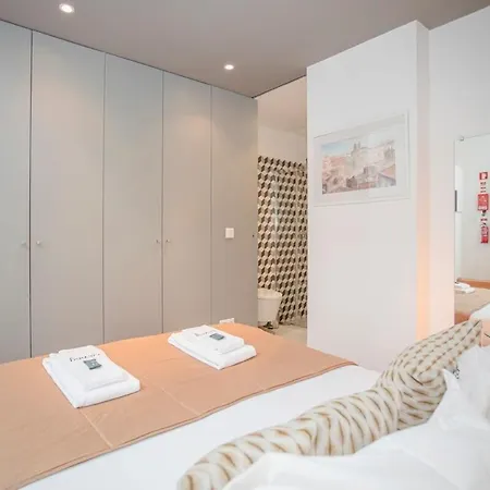 Liiiving In - Heart Of Mezzanine *