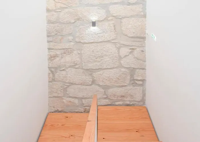 Apartment Liiiving In - Heart Of Mezzanine *