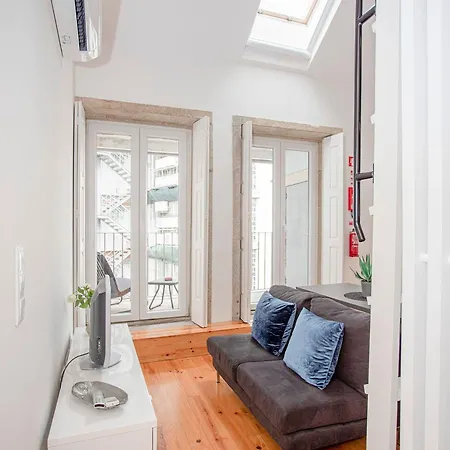 Apartment Liiiving In - Heart Of Mezzanine