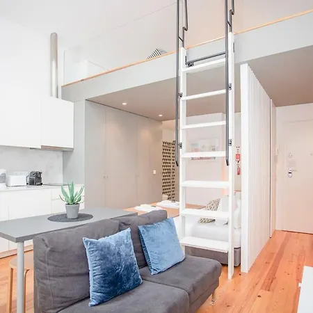 Liiiving In - Heart Of Mezzanine Porto