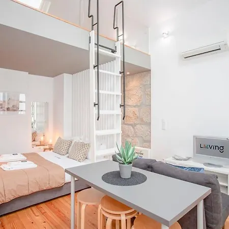Liiiving In - Heart Of Mezzanine Porto