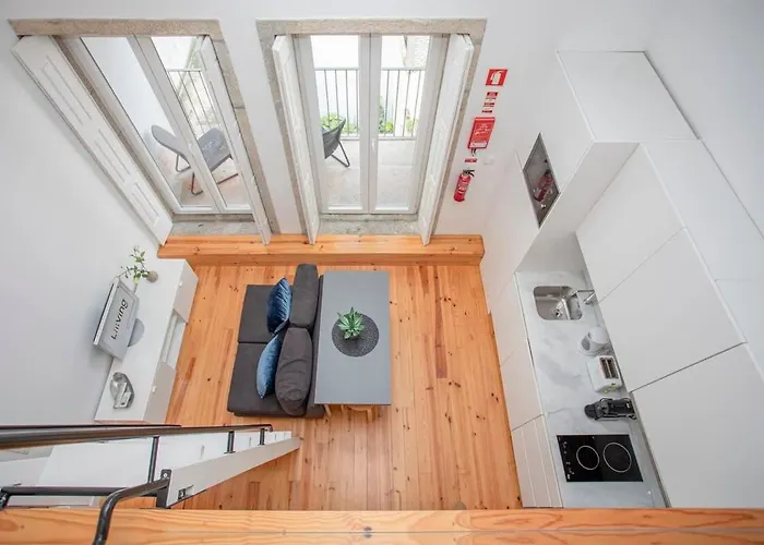 Liiiving In - Heart Of Mezzanine דירה *